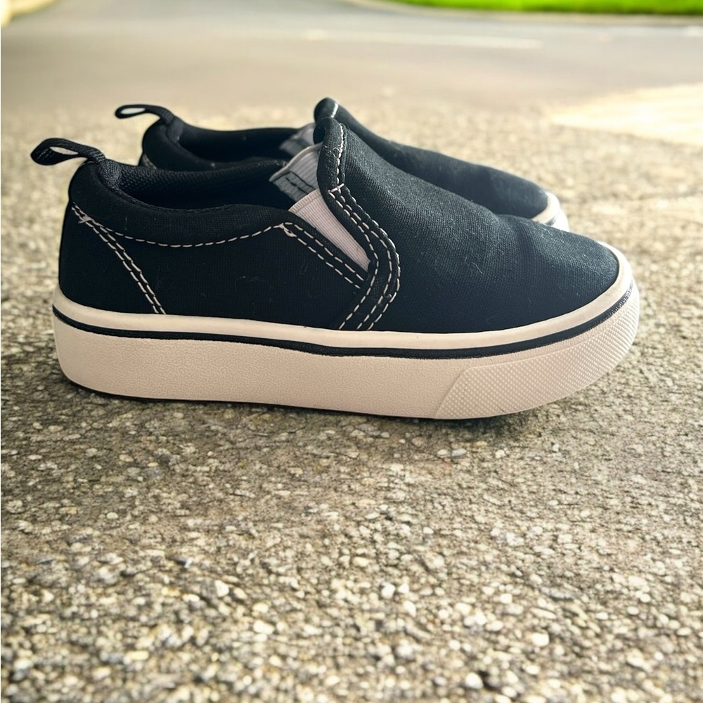 Wonder Nation Black and White Slip-On Sneakers